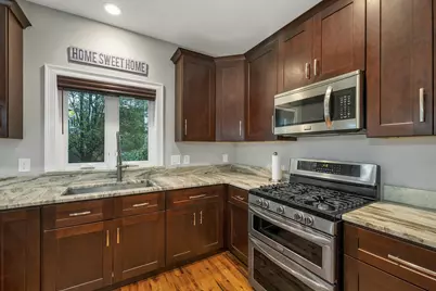 45 Varney Street, Manchester, NH 03102 - Photo 8
