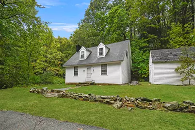 18 School House Road, Sandown, NH 03873 - Photo 2