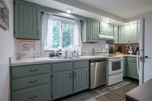625 Dix St, Manchester, NH 03103 - Photo 18