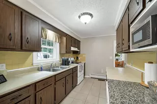 175 Glen Forest Dr, Manchester, NH 03109 - Photo 8