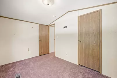26 Mildred Avenue, Raymond, NH 03077 - Photo 18