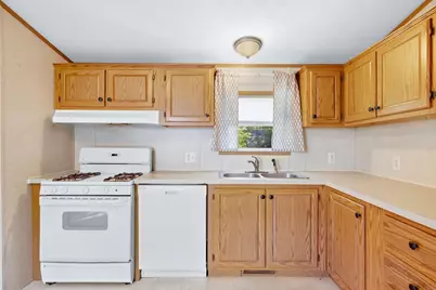 26 Mildred Avenue, Raymond, NH 03077 - Photo 4