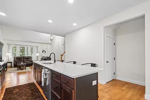 2 Chesterfield Ln, Londonderry, NH 03053 - Photo 10
