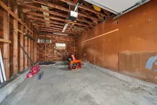 99 Parkview St, Manchester, NH 03103 - Photo 28