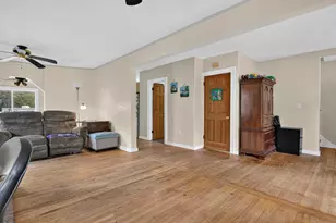 110 Myrtle St, Claremont, NH 03743 - Photo 18