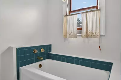 110 Myrtle Street, Claremont, NH 03743 - Photo 28