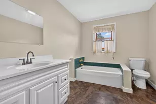 110 Myrtle St, Claremont, NH 03743 - Photo 30