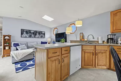 1 Friendship Drive, Salem, NH 03079 - Photo 6