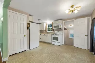 64 Fenton Ave, Laconia, NH 03246 - Photo 10