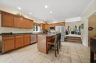 98 Lady Slipper Ln, Chester, NH 03036 - Photo 6