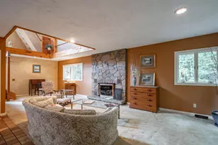 13 Parker Rd, Brookline, NH 03033 - Photo 10