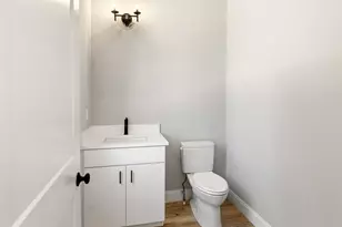 23 Eden Ln, Portsmouth, NH 03801 - Photo 20
