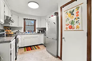 77 Coburn St, Manchester, NH 03102 - Photo 14