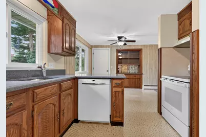 201 Paquette Avenue, Manchester, NH 03104 - Photo 20