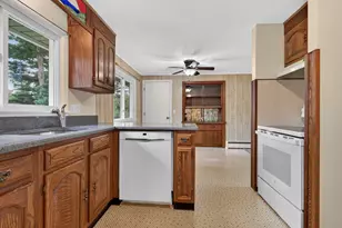 201 Paquette Ave, Manchester, NH 03104 - Photo 20