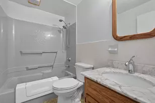 201 Paquette Ave, Manchester, NH 03104 - Photo 36