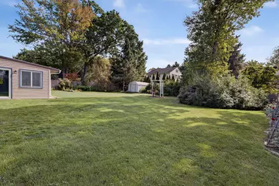 201 Paquette Avenue, Manchester, NH 03104 - Photo 6