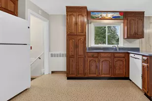 201 Paquette Ave, Manchester, NH 03104 - Photo 22