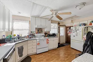 254 Court St, Laconia, NH 03246 - Photo 4