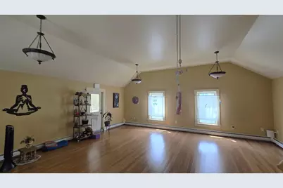 1889 Elm Street, Manchester, NH 03104 - Photo 38