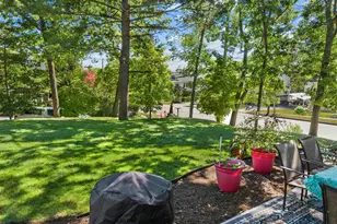 606 Hanover St, Manchester, NH 03104 - Photo 2