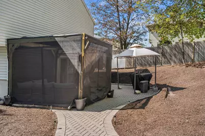 606 Hanover Street, Manchester, NH 03104 - Photo 6