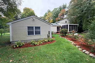 18 Windsor Dr, Amherst, NH 03031 - Photo 6