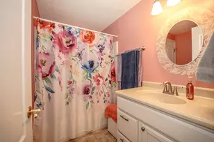 27 Suffolk Ct, Bedford, NH 03110 - Photo 24