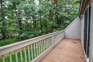 27 Suffolk Ct, Bedford, NH 03110 - Photo 20