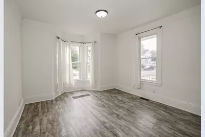 18 Maple Street, Dover, NH 03820 - Photo 12