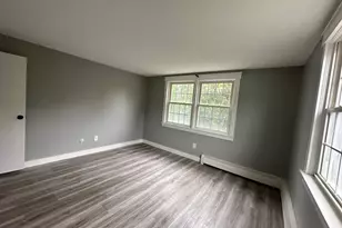 101 East Broadway St, Derry, NH 03038 - Photo 6