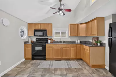 20 Lakeside Drive, Sandown, NH 03873 - Photo 8
