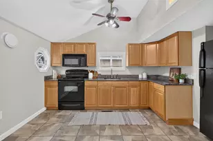 20 Lakeside Dr, Sandown, NH 03873 - Photo 8