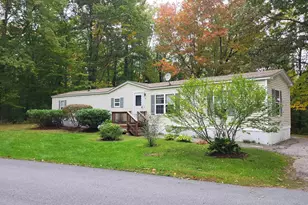 732 Concord Stage Rd, Weare, NH 03281 - Photo 2