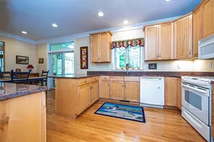 7 Drumlin Rd, Stratham, NH 03885 - Photo 8