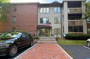 300 Candlewood Park, Nashua, NH 03062 - Photo 18