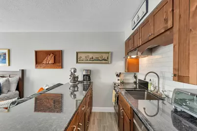 375  Endicott N Street #104, Laconia, NH 03246 - Photo 2