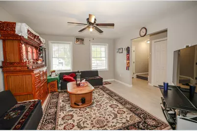 37 Longwood Avenue, Manchester, NH 03109 - Photo 10