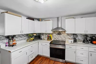 131 Riley Avenue, Manchester, NH 03103 - Photo 8