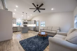 601 Collettes Grove Rd, Derry, NH 03038 - Photo 6