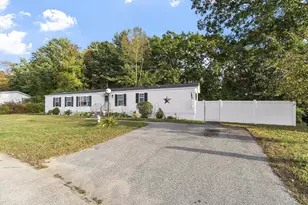 109 Spruce Dr, Farmington, NH 03835 - Photo 2