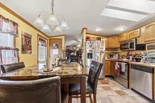 109 Spruce Dr, Farmington, NH 03835 - Photo 10
