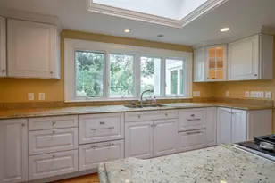 64 Richardson Rd, Hollis, NH 03049 - Photo 8