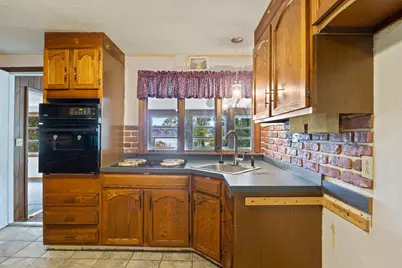 12 Holts Point Road, Sandown, NH 03873 - Photo 8