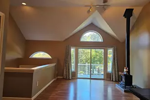 53 Crescent Dr, Barnstead, NH 03225 - Photo 10