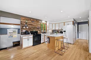 38 Eayers Pond Rd, Hudson, NH 03051 - Photo 4