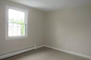 97 E Broadway, Derry, NH 03038 - Photo 8