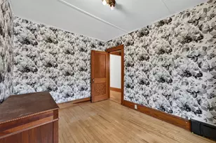 49 Merrill St, Plymouth, NH 03264 - Photo 14