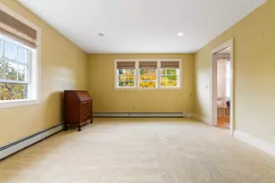 292 S Pleasant St, New London, NH 03257 - Photo 20