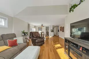32 Lake Rd, Epsom, NH 03234 - Photo 10